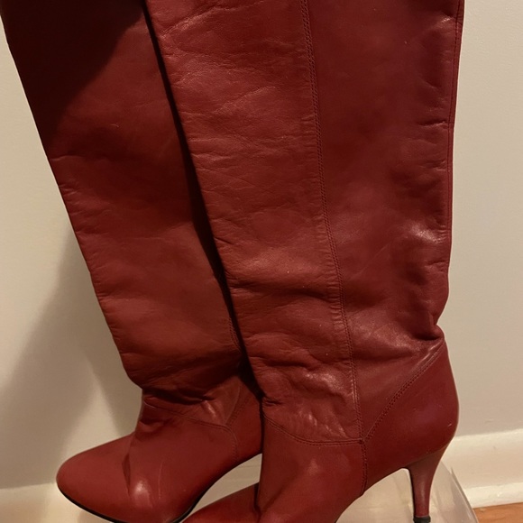 Nine West boots ,women’s heel , size 7 ,red leather - Picture 3 of 8